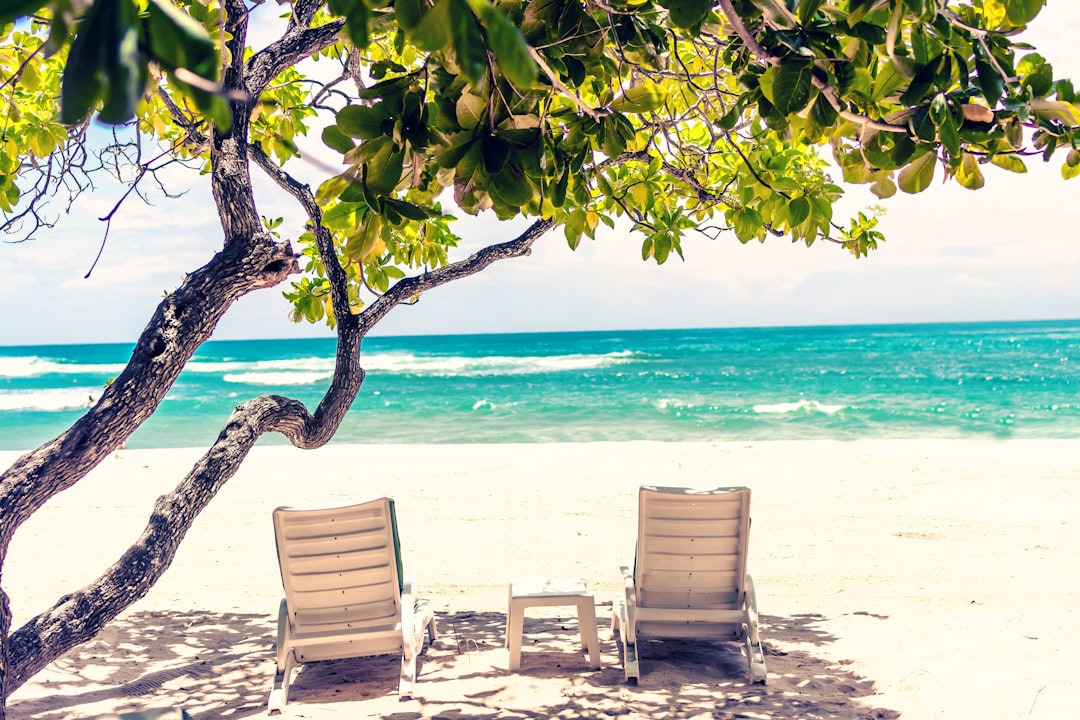 Photo save money vacation without sacrificing comfort